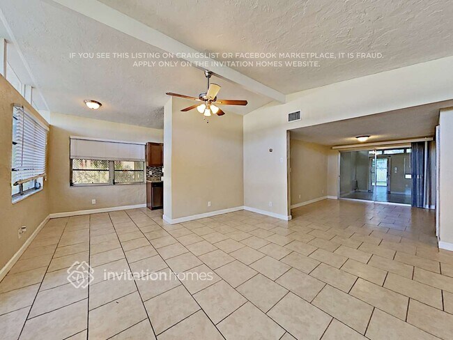 Foto del edificio - 3652 Prado Dr