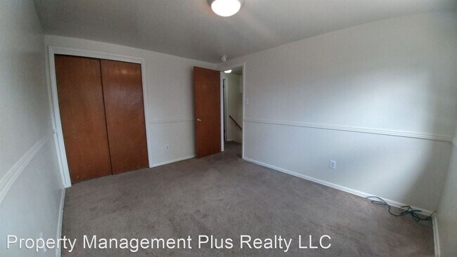 Foto del edificio - 4 br, 1.5 bath House - 1011 Yeager Dr