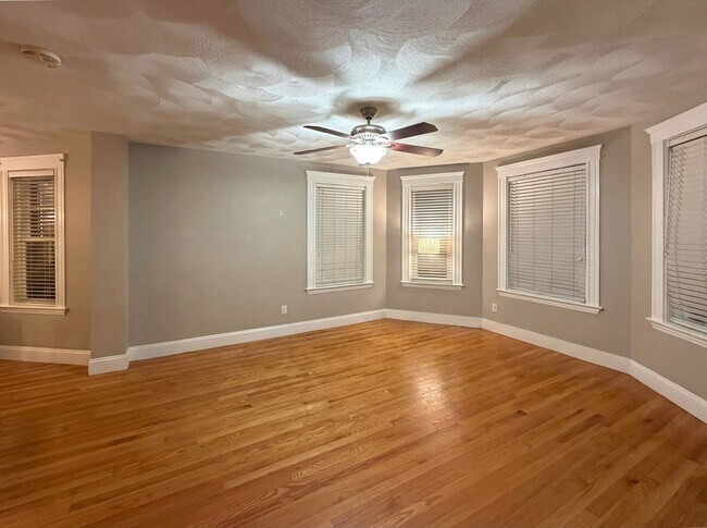 Building Photo - 112 Boston Ave