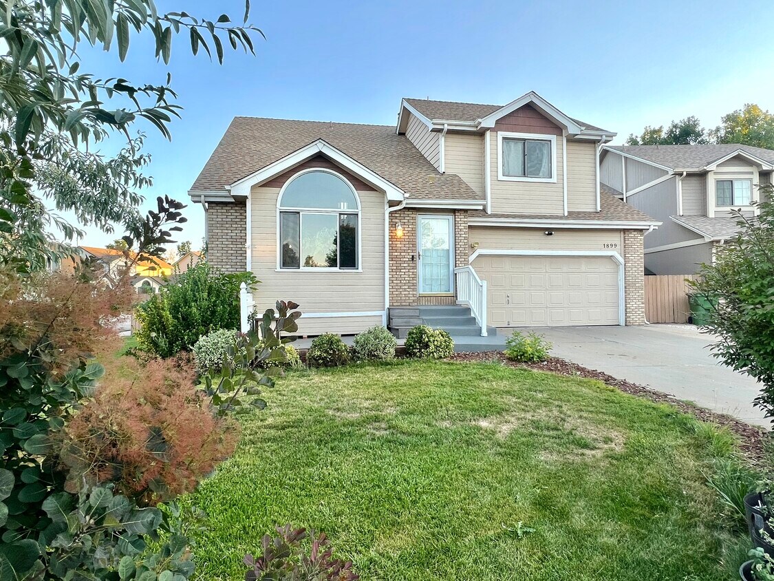 1899 Thames Dr, Loveland, CO 80538 House Rental in Loveland, CO