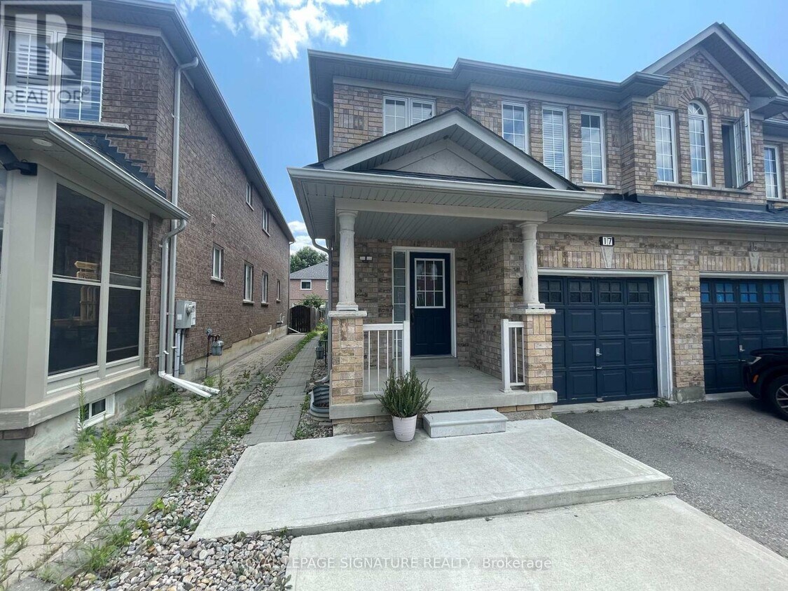 Primary Photo - 17 Neuchatel Ave