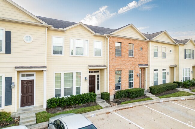 Apartamentos - Reflections On Gentryside Townhomes