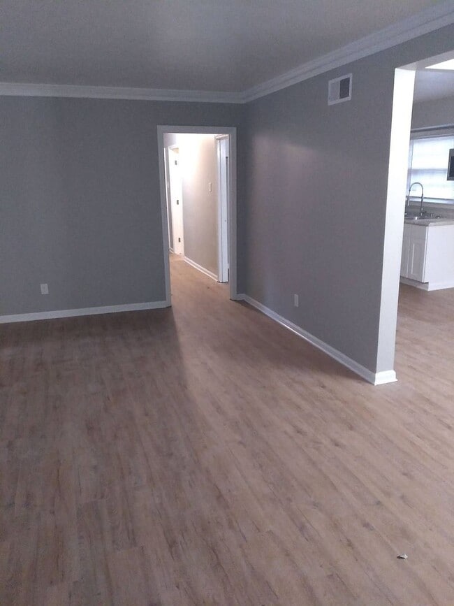 Building Photo - 3804 Joest Dr