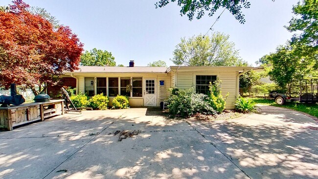 Building Photo - 3 Bedroom 2 Bath in Augusta, GA
