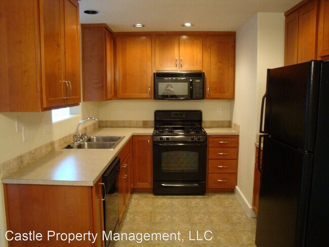 Building Photo - 88-110 Weldwood Dr