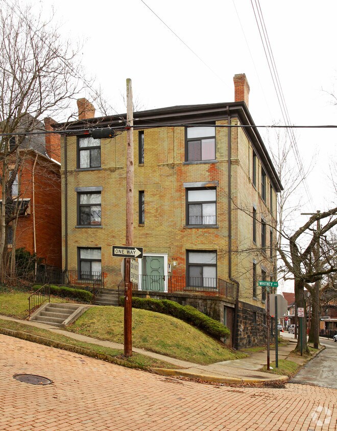 Primary Photo - 400 Whitney Ave