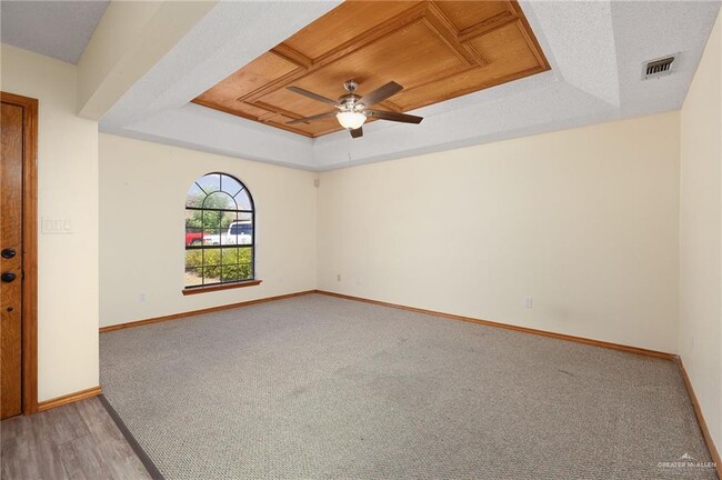 Building Photo - 22 8th