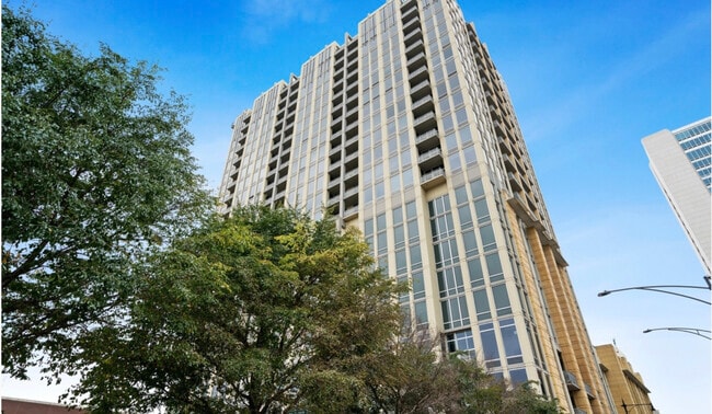 Foto del edificio - 700 N Larrabee St