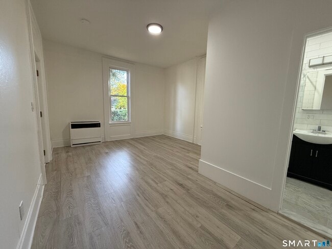 Building Photo - 44 Franklin St