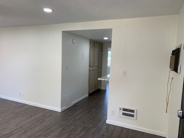 Building Photo - 13722 Red Hill Ave