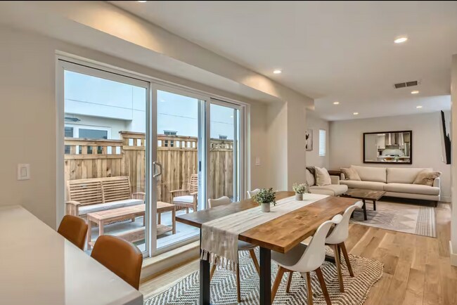 Foto del edificio - 1348 Zenobia St