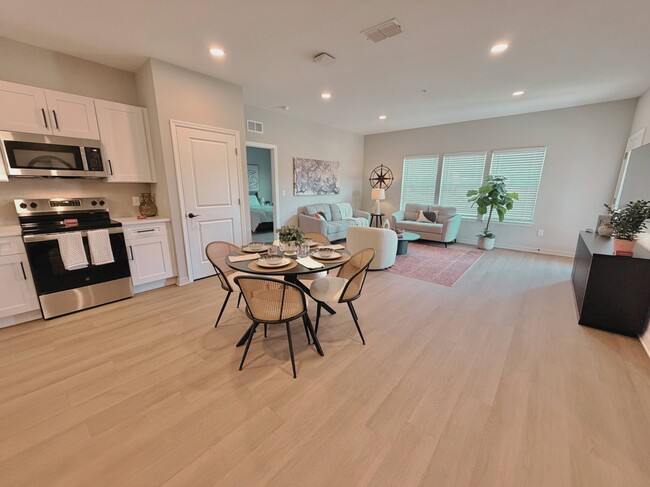 Building Photo - Summer Pointe Village