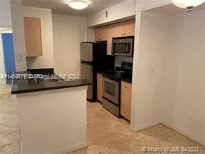 Building Photo - 3 br, 2 bath House - 2520 Centergate Dr Ap...