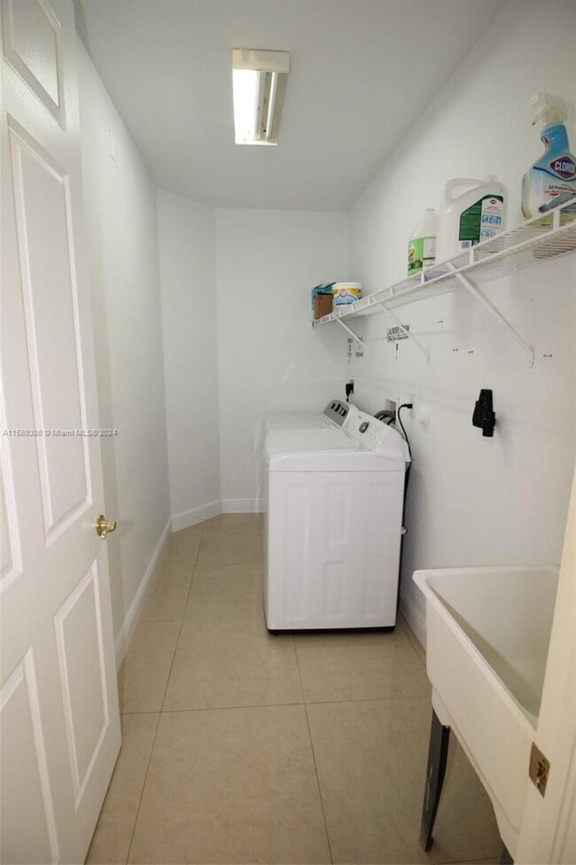 Foto del edificio - 20732 SW 87th Ct