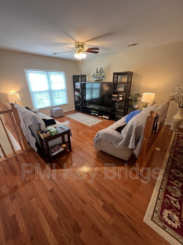 Foto del edificio - 7427 Salford Ct