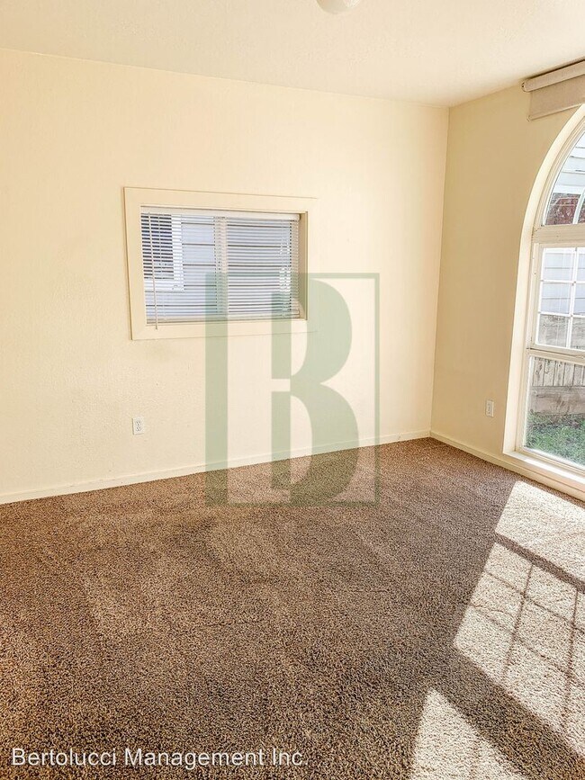 Foto del edificio - 2217-2221 Lee St SE