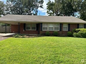 Building Photo - 5151 White Cliff Dr