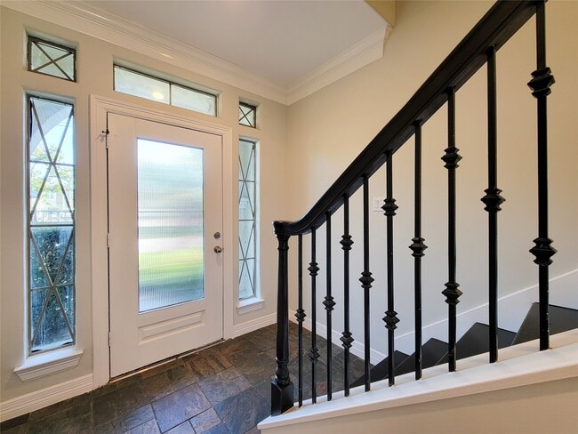 Foto del edificio - 2416 La Branch St