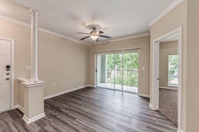 Building Photo - Limited Time – $500 Gift Card with Move-In!