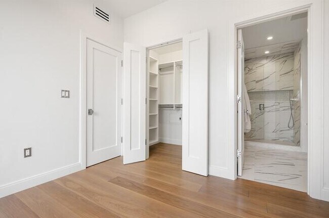 Foto del edificio - 700 Harrison Ave