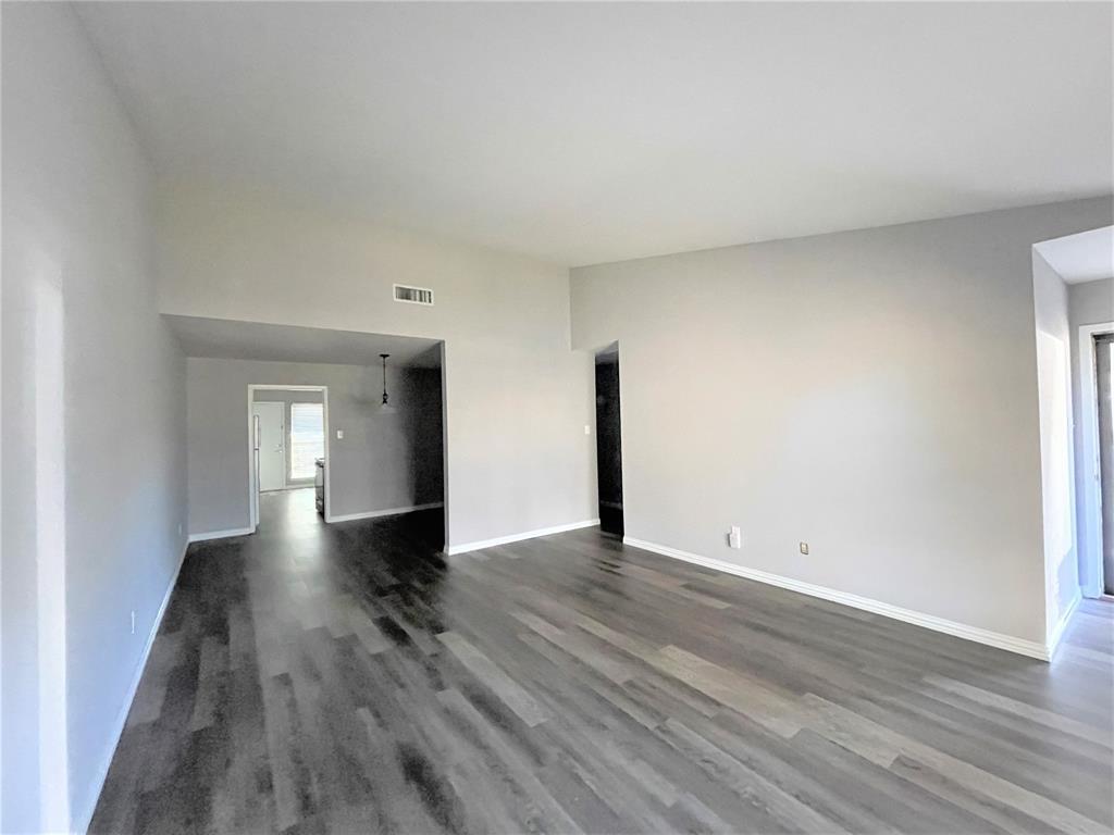 13640 Flagstone Ln, Dallas, TX 75240 Condo for Rent in Dallas, TX