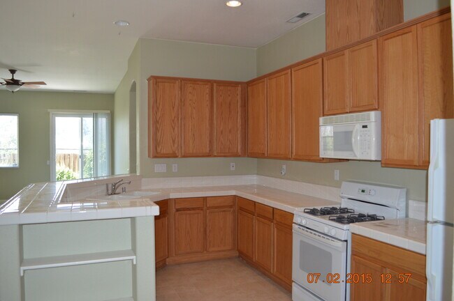 Foto del edificio - 3 Bedroom, 2 bath home in Highly Sought After Winfield Springs