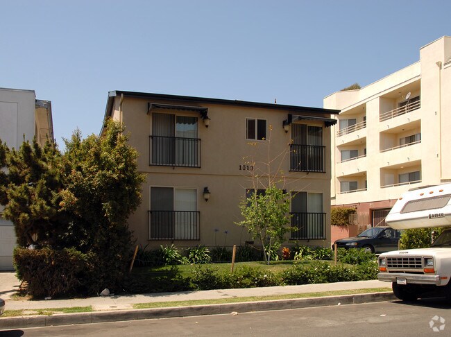 Foto del edificio - 1519 Armacost Ave