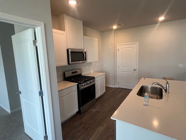 Foto del edificio - 5433 Conifer Ln