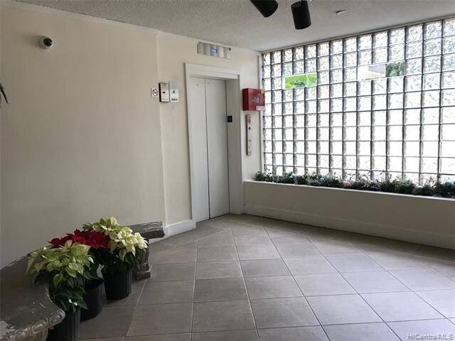 Foto del edificio - 411 Kaiolu St