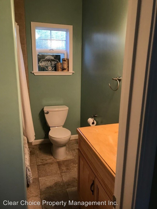 Building Photo - 2 br, 1 bath House - 6145 Portola