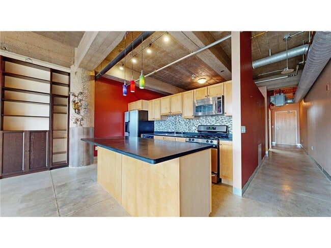 Building Photo - 901 N 3rd St