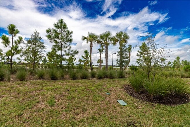 Foto del edificio - 16572 Kingwood Ln