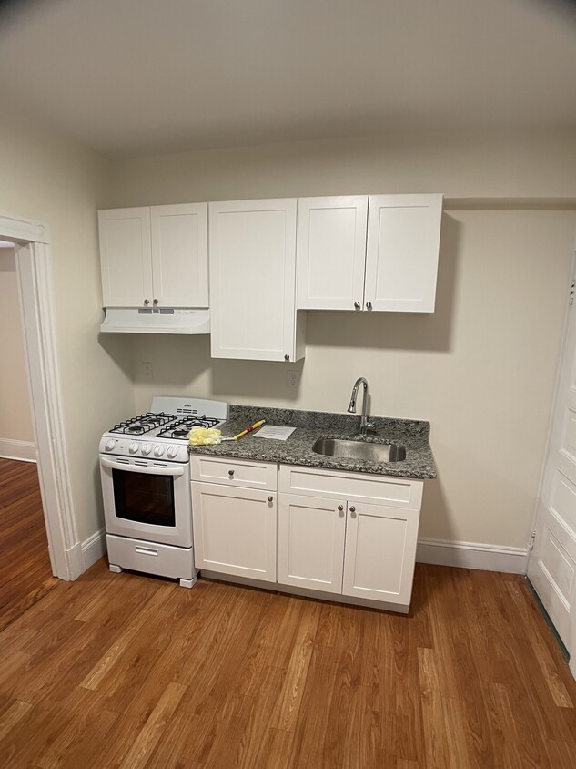 Foto principal - 878 Massachusetts Ave