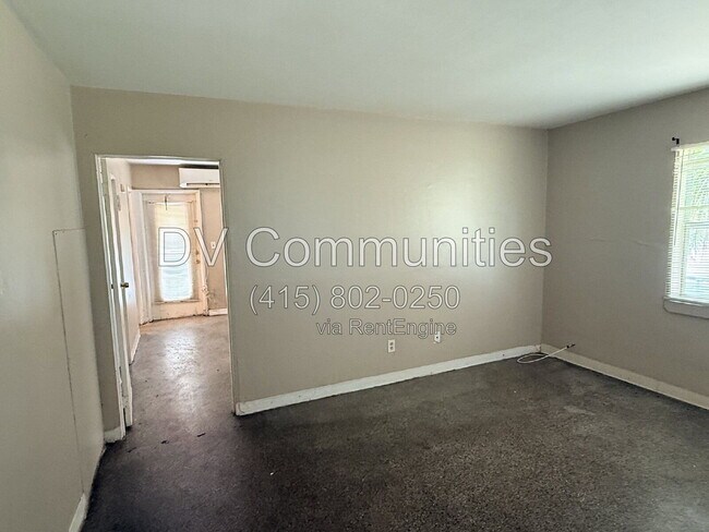Foto del edificio - 1273 S Betty Ln