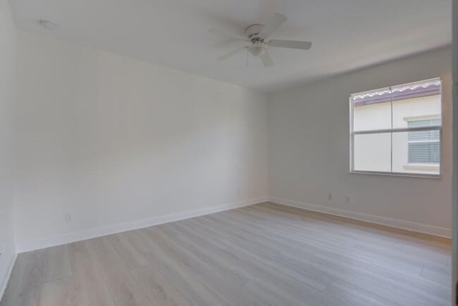 Foto del edificio - 209 Diamante Way