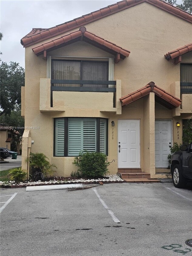 Primary Photo - 7870 SW 102nd Ln