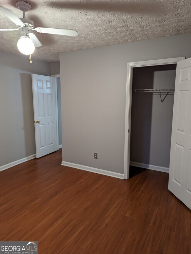 Foto del edificio - 5147 Allison Way NE