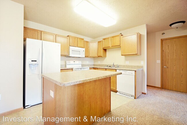 Building Photo - 1 36th Ave NE