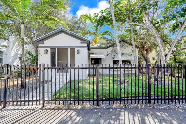 Building Photo - 52 NW 47th Ter