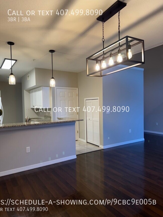 Building Photo - 1010 Winderley Pl