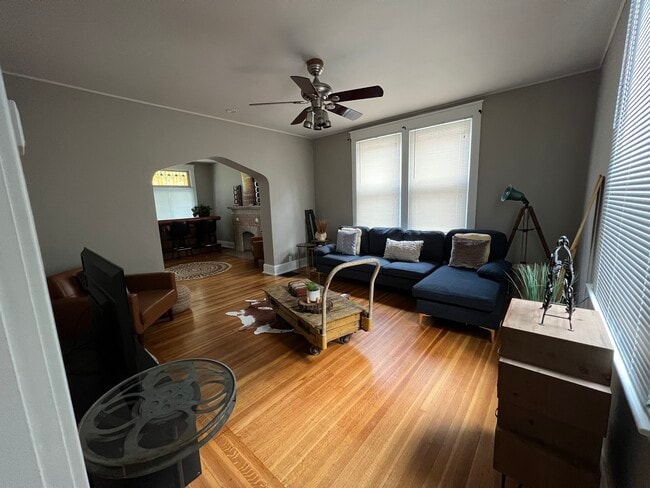 Foto del edificio - 3767 Andrew Ave