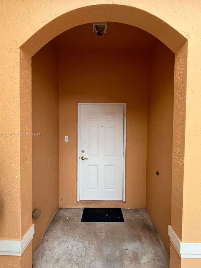 Foto del edificio - 5067 SE Mariner Garden Cir