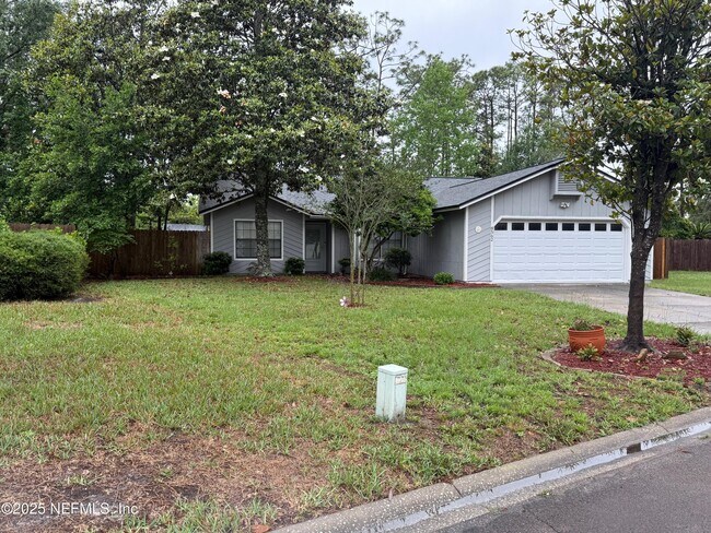 Foto del edificio - 8562 Echoridge Ct