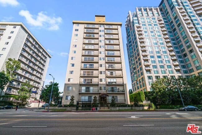Foto del edificio - 10747 Wilshire Blvd