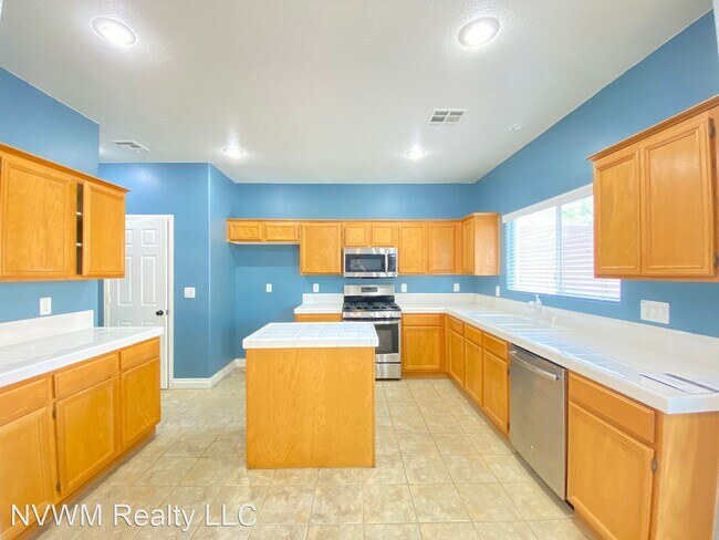 Foto del edificio - 3 br, 2.5 bath House - 11226 Falesco Ave