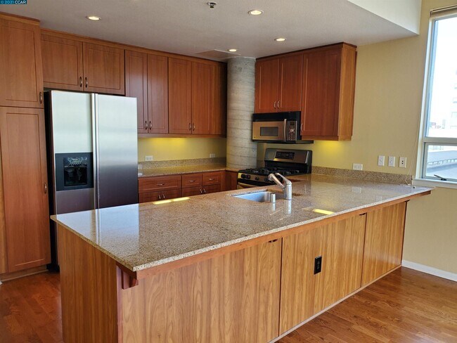Foto del edificio - 5855 Horton St