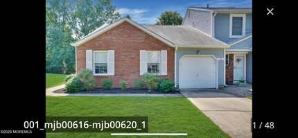 Building Photo - 65 Oak Ln