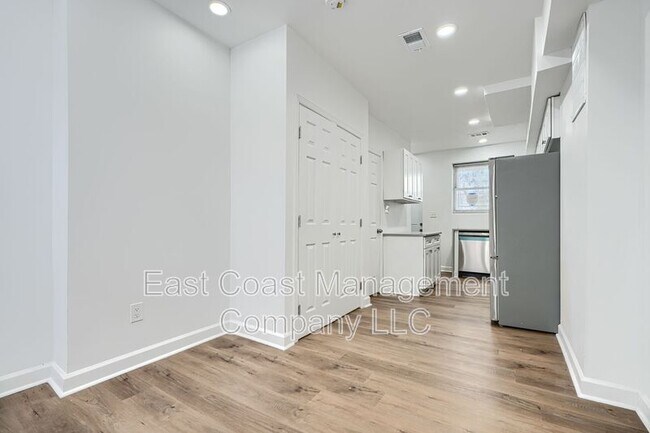 Foto del edificio - 1153 Sargeant St