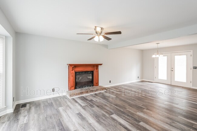 Foto del edificio - 1042 Rolling Meadow Dr