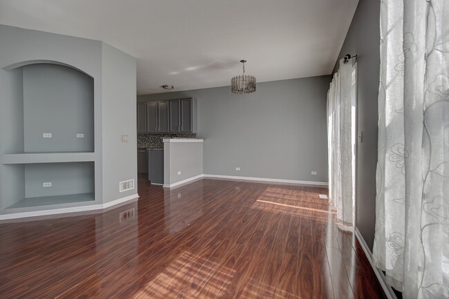 Building Photo - 2124 Gallant Fox Cir